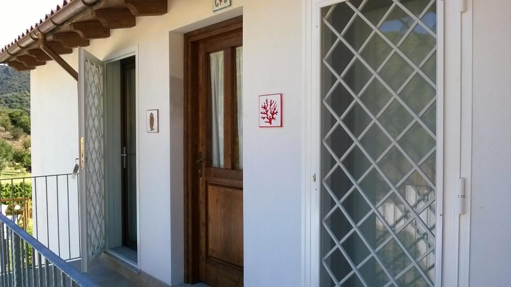 B&B Il Mirto Di Paola Torpè Kültér fotó